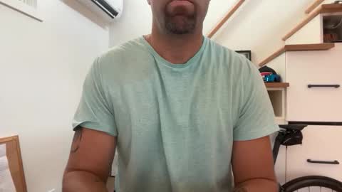 Snapshot of babeheater chatting on December 2025 05:44:02 PM babeheater online show from December 2025 05:44:02 PM