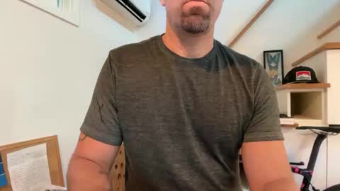 Snapshot of babeheater chatting on December 2025 08:27:02 PM babeheater online show from December 2025 08:27:02 PM