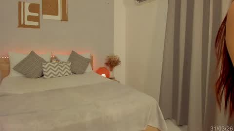 Snapshot of babesexy19_ chatting on March 2026 10:43:01 PM itzell online show from March 2026 10:43:01 PM
