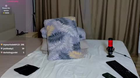 Lina online show from December 2024 08:12:02 PM