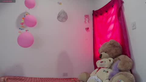 Snapshot of baby_candy22 chatting on December 2024 04:29:02 PM zaleya online show from December 2024 04:29:02 PM