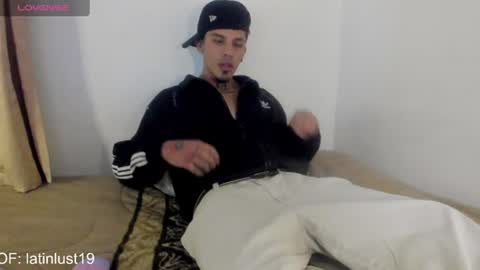 Snapshot of baby_gio chatting on June 2026 05:45:01 PM OF GxoXabs online show from June 2026 05:45:01 PM