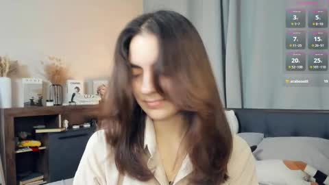 Emily online show from October 2025 10:47:01 AM