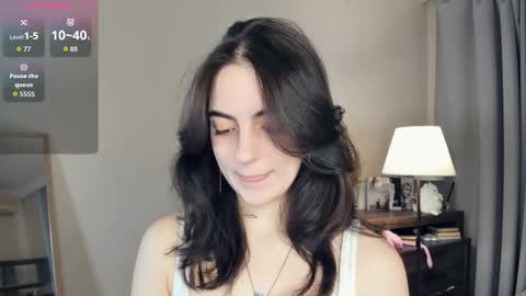 Emily online show from November 2025 07:30:02 AM