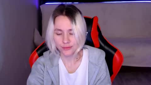 baby_kitte online show from December 2024 06:31:02 AM