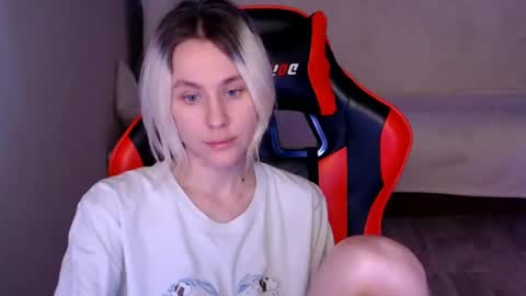 baby_kitte online show from December 2024 09:57:01 AM