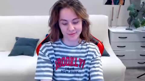 baby_kitte online show from January 2025 01:21:01 PM