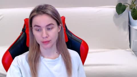 baby_kitte online show from February 2025 05:23:01 AM