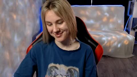 baby_kitte online show from April 2026 03:56:01 AM