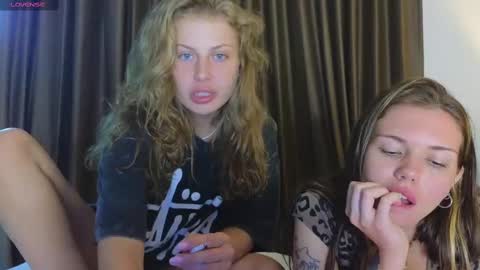 Snapshot of baby_leen chatting on March 2025 01:53:01 AM Sharleen online show from March 2025 01:53:01 AM