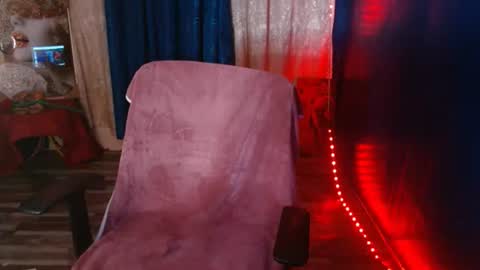 Snapshot of baby_love143 chatting on November 2025 07:01:02 PM sky online show from November 2025 07:01:02 PM