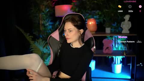 Snapshot of baby_luna_xo chatting on February 2026 09:50:02 AM Hanna online show from February 2026 09:50:02 AM