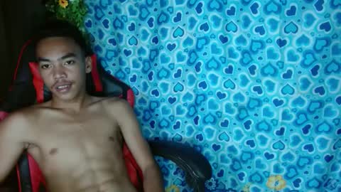 Snapshot of baby_razell chatting on February 2025 10:15:02 AM baby_razell online show from February 2025 10:15:02 AM