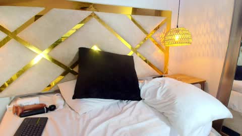 baby_scarleth_ online show from April 2026 04:45:01 AM