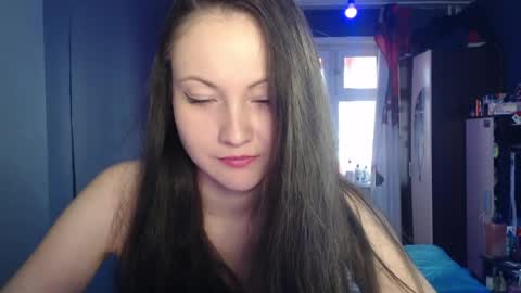 Ida and Kira online show from May 2026 03:11:02 AM