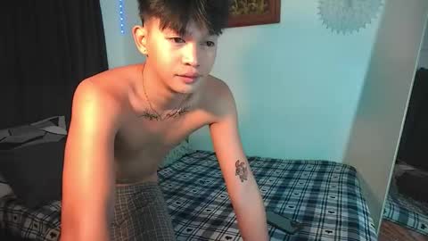 Snapshot of baby_simph chatting on November 2025 04:33:02 AM Josh online show from November 2025 04:33:02 AM