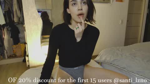 Snapshot of baby_sunshine_ chatting on February 2026 12:07:01 AM santi online show from February 2026 12:07:01 AM