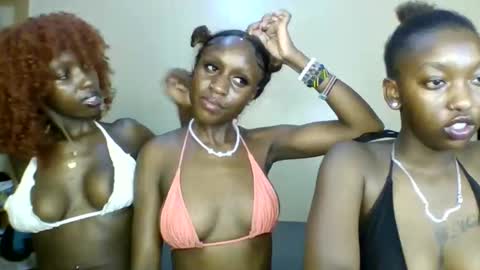 Snapshot of babydoll_230 chatting on April 2026 04:05:01 PM Babydoll 230 online show from April 2026 04:05:01 PM
