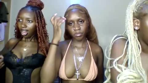 Snapshot of babydoll_230 chatting on May 2026 05:03:01 AM Babydoll 230 online show from May 2026 05:03:01 AM