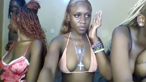 Snapshot of babydoll_230 chatting on May 2026 03:11:02 AM Babydoll 230 online show from May 2026 03:11:02 AM