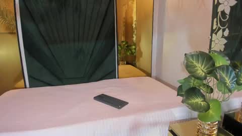 Snapshot of babyemily18_ chatting on May 2026 10:12:01 AM Emily online show from May 2026 10:12:01 AM