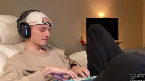 Big cock boy online show from December 2024 08:22:02 AM