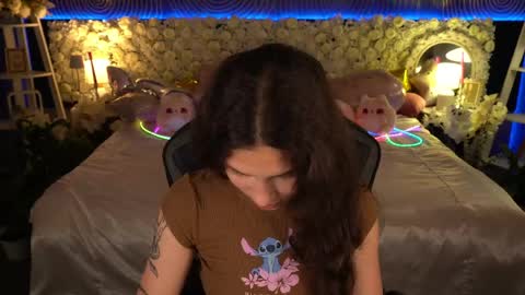 Sasha online show from May 2026 07:00:01 PM