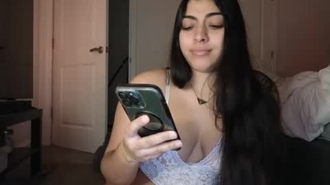 Snapshot of babygotbackends chatting on January 2025 03:26:02 AM BabyGotBackends online show from January 2025 03:26:02 AM