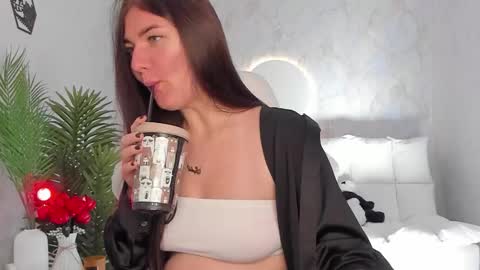 Snapshot of babyisperfect chatting on September 2025 03:39:01 AM Sophia online show from September 2025 03:39:01 AM