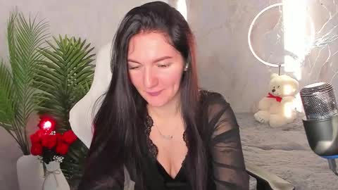 Sophia online show from November 2025 03:21:02 AM