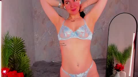 Sophia online show from April 2026 03:18:01 AM