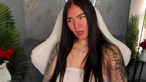 Sophia online show from May 2026 02:06:01 AM