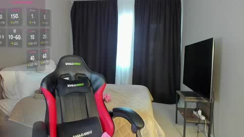 Snapshot of babyjustbomb chatting on April 2026 06:19:01 AM Daru online show from April 2026 06:19:01 AM