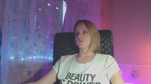 Snapshot of babymuro4ka chatting on January 2025 05:14:02 AM Sonya online show from January 2025 05:14:02 AM