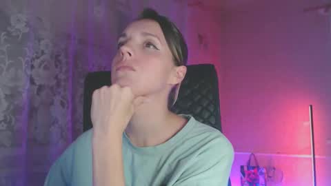 Snapshot of babymuro4ka chatting on November 2025 08:20:02 PM Sonya online show from November 2025 08:20:02 PM