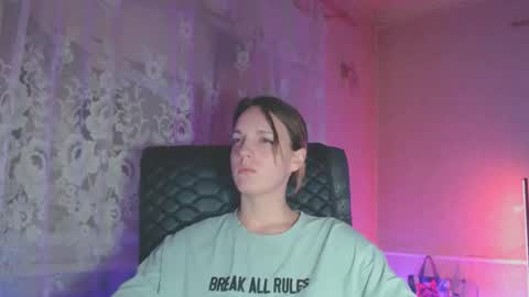 Snapshot of babymuro4ka chatting on November 2025 08:43:01 PM Sonya online show from November 2025 08:43:01 PM