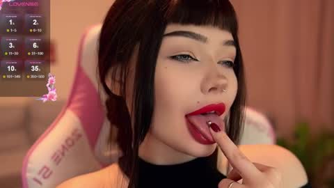 Snapshot of babyroxynill chatting on April 2026 12:05:01 AM Nika online show from April 2026 12:05:01 AM