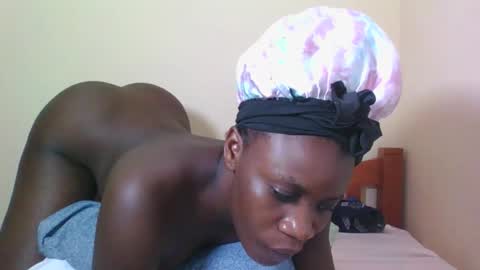 PRISCILLAH online show from November 2025 08:08:01 PM