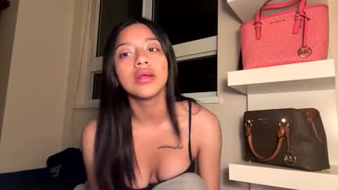 Snapshot of babyynaughty chatting on September 2025 07:01:01 AM babyynaughty online show from September 2025 07:01:01 AM