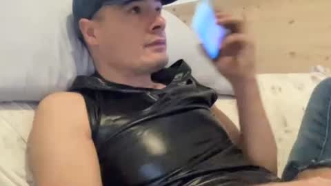 Snapshot of bach77 chatting on March 2025 10:48:01 AM bach online show from March 2025 10:48:01 AM