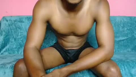 badaddo910342 online show from April 2026 12:44:02 PM
