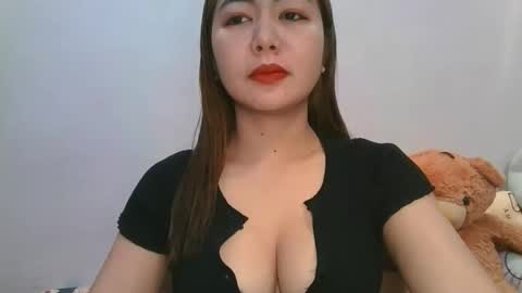 Snapshot of badaxx_tricia chatting on November 2025 11:21:02 AM tricia online show from November 2025 11:21:02 AM