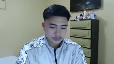 Snapshot of badboy_hanns chatting on December 2024 04:13:02 AM HANNS online show from December 2024 04:13:02 AM