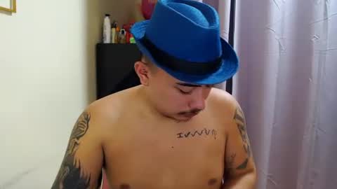 Snapshot of badboy_hanns chatting on December 2025 12:25:01 PM HANNS online show from December 2025 12:25:01 PM