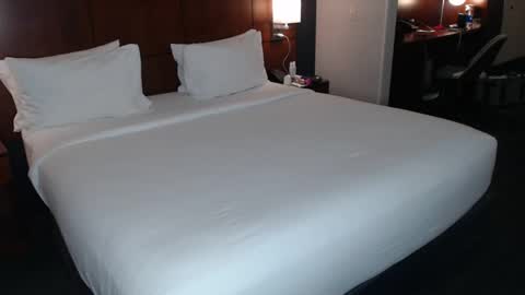 HotWifeFun32 online show from March 2025 09:13:02 AM