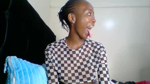 Snapshot of baddie_bunnie chatting on November 2025 02:36:01 AM baddie_bunnie online show from November 2025 02:36:01 AM