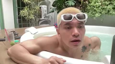 Snapshot of baddiebaddiestrokeoclock chatting on February 2026 10:40:02 AM baddiebaddiestrokeoclock online show from February 2026 10:40:02 AM