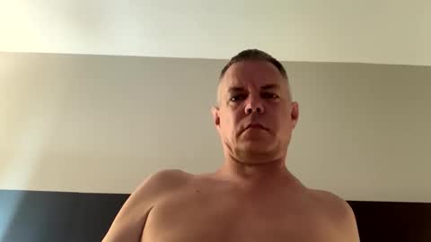 Snapshot of badger32934 chatting on April 2026 04:04:02 AM Badger online show from April 2026 04:04:02 AM