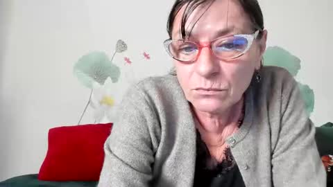 Gina online show from October 2025 12:48:02 PM