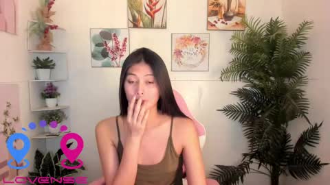 Joshaine online show from May 2026 09:43:01 PM